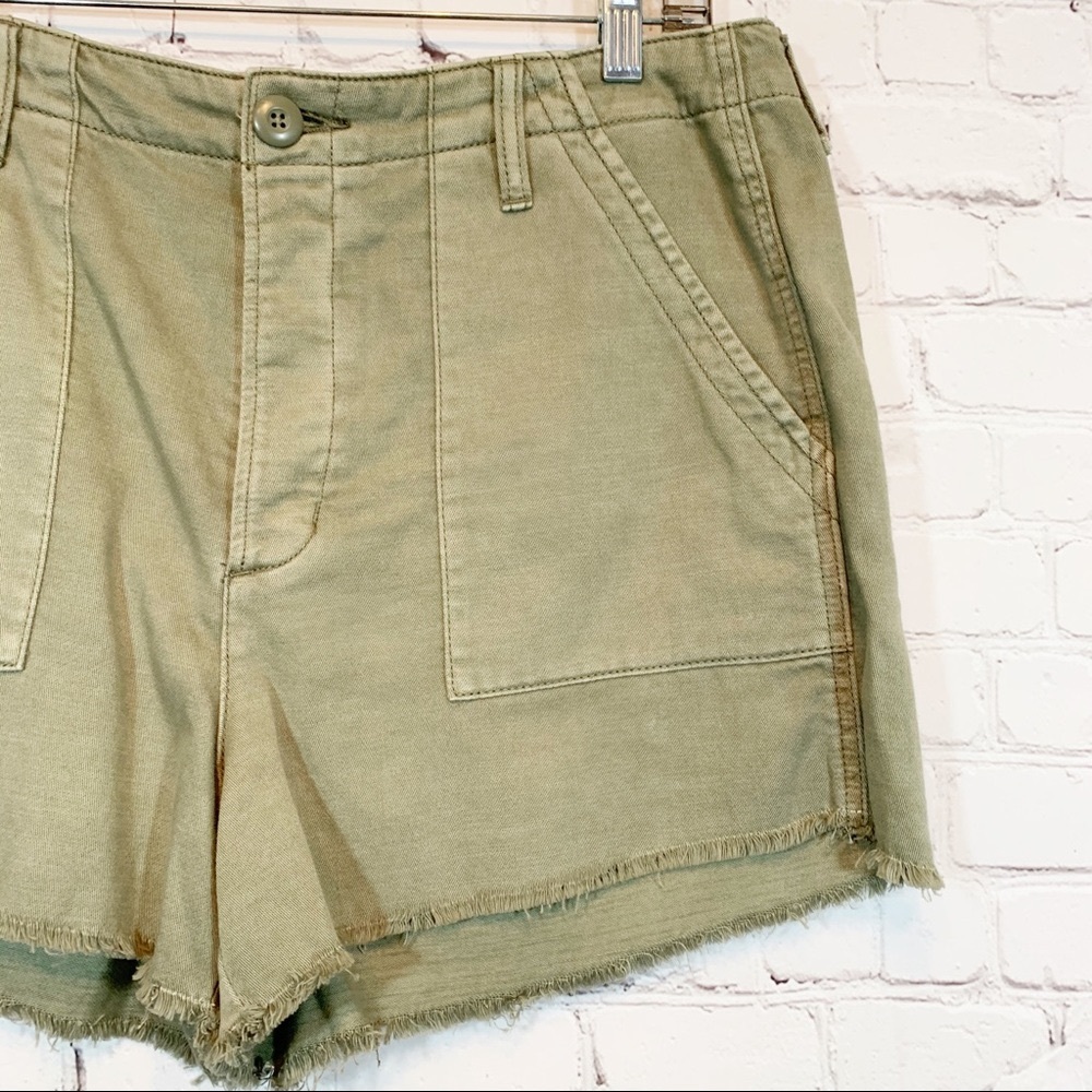American Eagle Green Super Hi rise Shorts - Picture 3 of 6